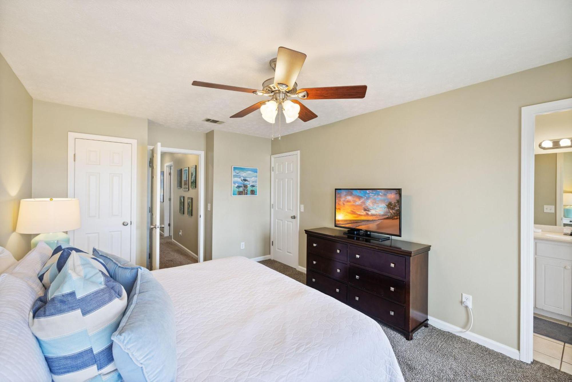A Hidden Gem In Pcb Holiday home